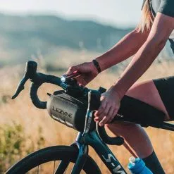 Borsa Da Manubrio Lezyne Hard Bar Caddy Nero -Vendite Elettronica Ciclismo ly 4710582542688 003